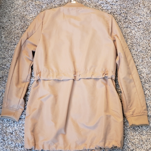 Spring coat - Picture 3 of 3